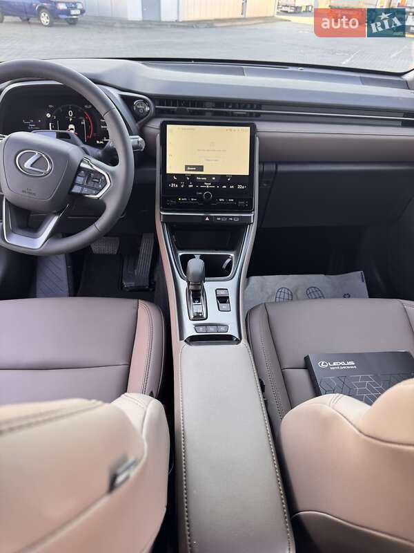 Позашляховик / Кросовер Lexus LBX 2025 в Любомлі