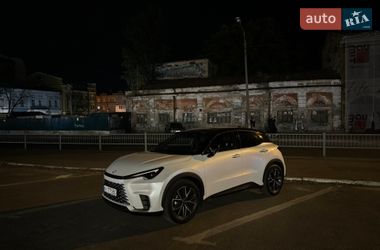Внедорожник / Кроссовер Lexus LBX 2024 в Киеве