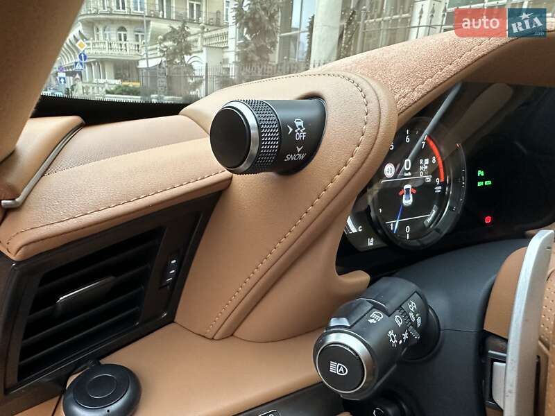 Купе Lexus LC 2018 в Киеве фото 40 Купе Lexus LC 2018 в Киеве