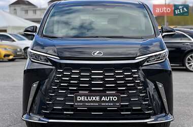 Мінівен Lexus LM 2024 в 