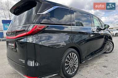 Мінівен Lexus LM 2024 в 