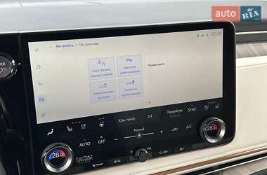 Мінівен Lexus LM 2024 в 
