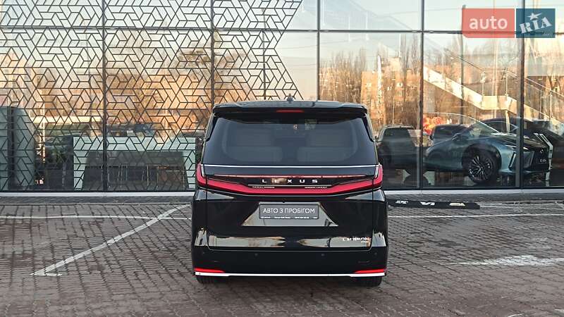 Мінівен Lexus LM 2025 в Києві