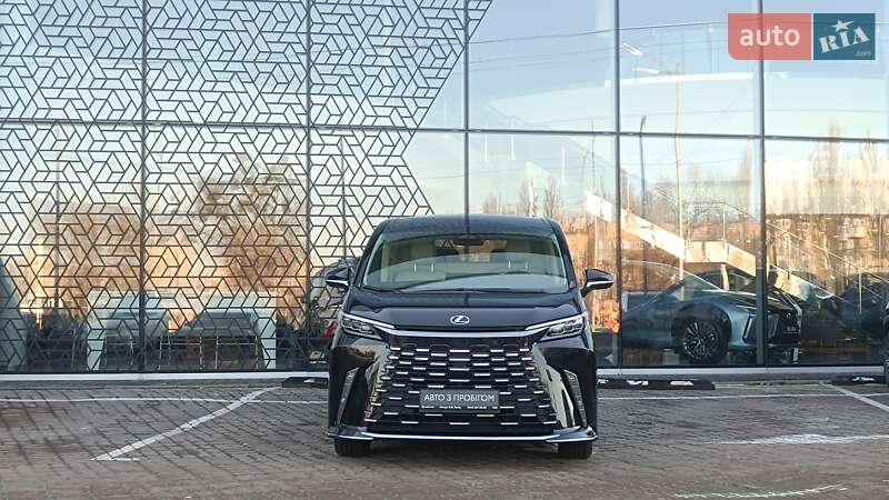Мінівен Lexus LM 2025 в Києві