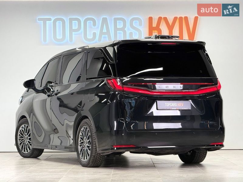 Мінівен Lexus LM 2025 в Києві