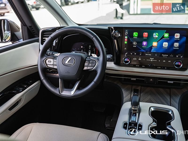 Мінівен Lexus LM 2025 в Дніпрі фото 18 Мінівен Lexus LM 2025 в Дніпрі