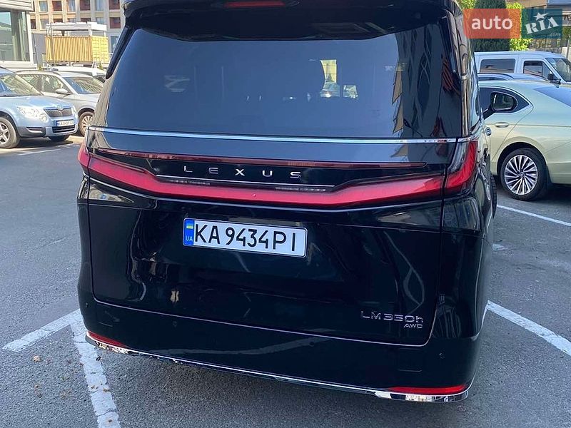 Минивэн Lexus LM 2025 в Киеве