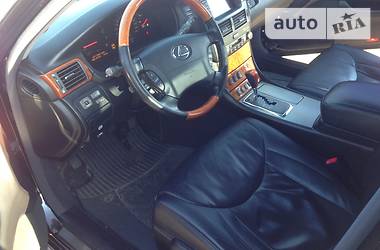 Седан Lexus LS 2001 в Киеве