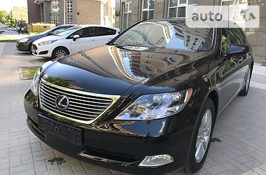 Седан Lexus LS 2008 в 