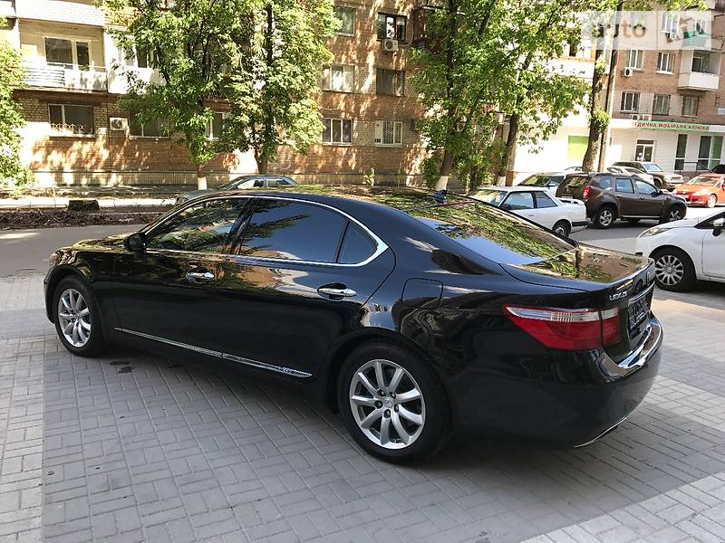 Седан Lexus LS 2008 в Киеве фото 11 Седан Lexus LS 2008 в Киеве