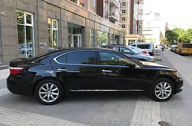 Седан Lexus LS 2008 в 