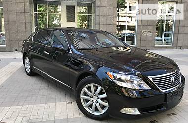 Седан Lexus LS 2008 в 