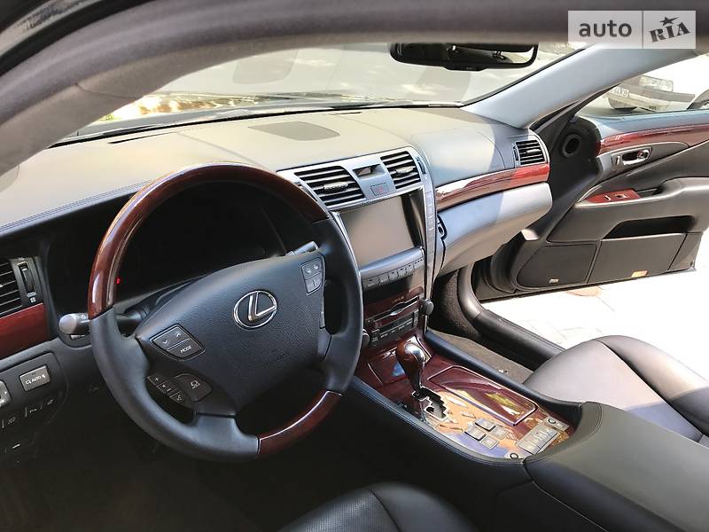 Седан Lexus LS 2008 в Киеве фото 46 Седан Lexus LS 2008 в Киеве