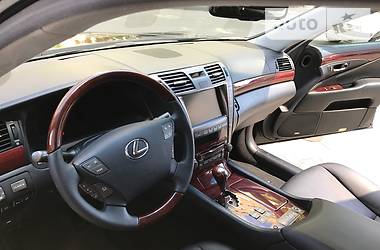Седан Lexus LS 2008 в 