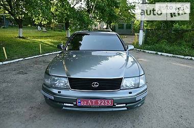 Седан Lexus LS 1995 в Черновцах