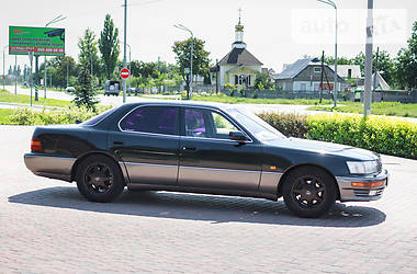 Седан Lexus LS 1994 в Днепре