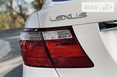 Седан Lexus LS 2008 в Киеве