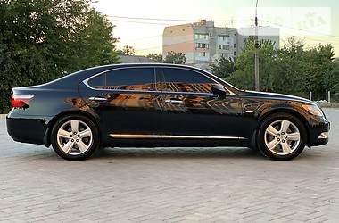 Седан Lexus LS 2008 в Николаеве