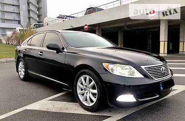 Седан Lexus LS 2009 в Києві