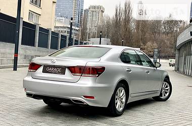 Седан Lexus LS 2014 в Киеве