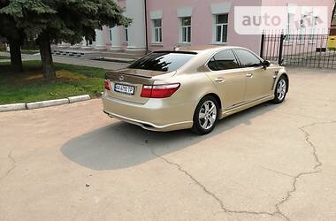 Седан Lexus LS 2006 в 
