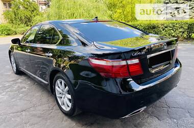 Седан Lexus LS 2009 в Каменском