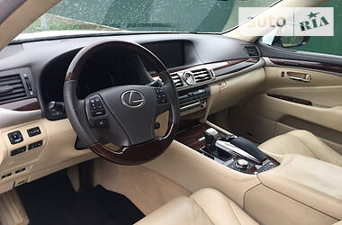 Седан Lexus LS 2013 в Киеве