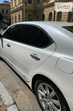 Седан Lexus LS 2008 в Чернівцях