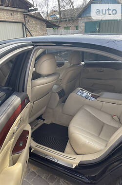 Седан Lexus LS 2007 в 