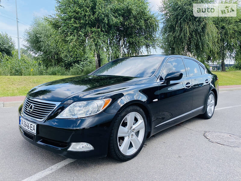 Седан Lexus LS 2008 в Киеве