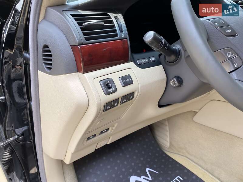 Седан Lexus LS 2011 в Одесі