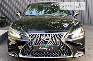 Седан Lexus LS 2018 в Киеве