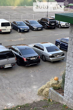 Седан Lexus LS 2001 в 