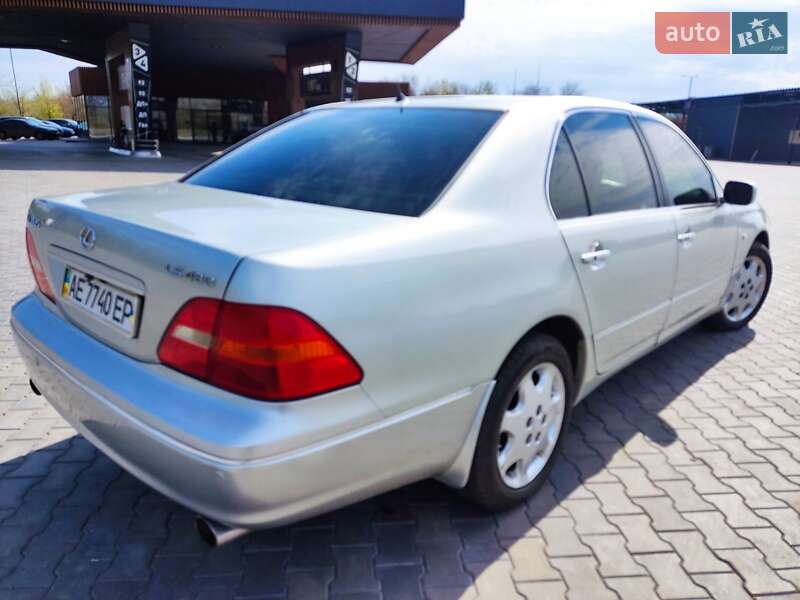 Седан Lexus LS 2002 в Желтых Водах