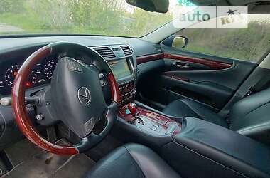 Седан Lexus LS 2007 в Кагарлику