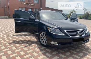 Седан Lexus LS 2007 в Татарбунарах