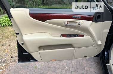 Седан Lexus LS 2007 в 