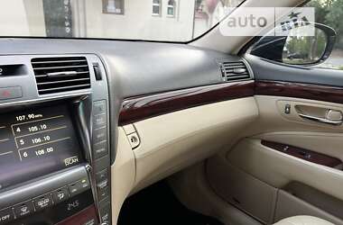 Седан Lexus LS 2007 в 