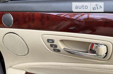 Седан Lexus LS 2007 в 