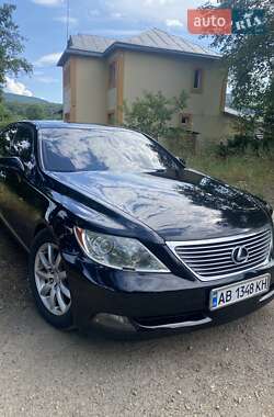 Седан Lexus LS 2007 в Косове