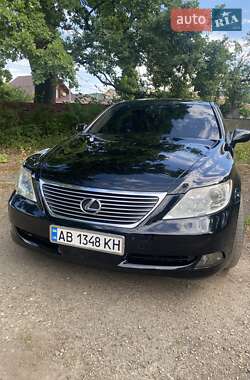 Седан Lexus LS 2007 в Косове