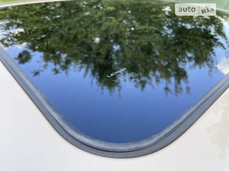 Седан Lexus LS 2008 в Чернігові