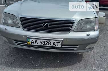 Седан Lexus LS 2000 в 