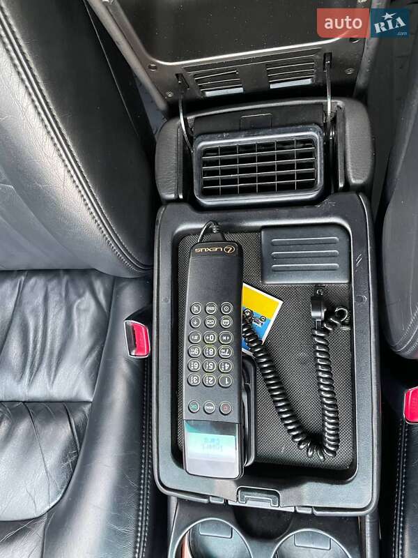 Седан Lexus LS 2000 в Дунаївцях