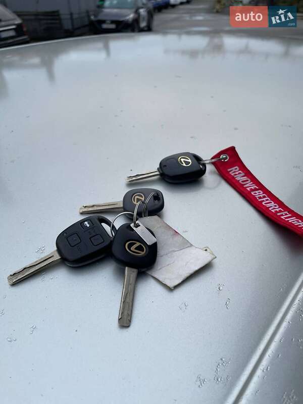 Седан Lexus LS 2000 в Дунаївцях