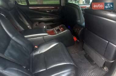 Седан Lexus LS 2007 в Черновцах