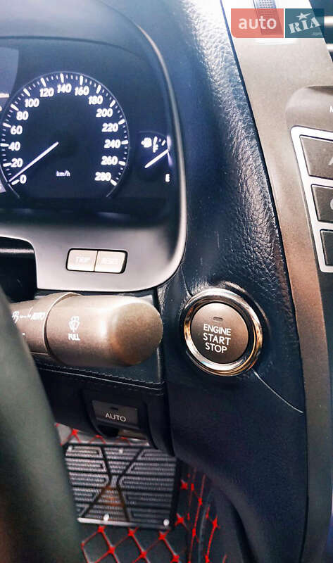 Седан Lexus LS 2008 в Києві