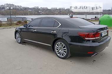 Седан Lexus LS 2014 в Умані