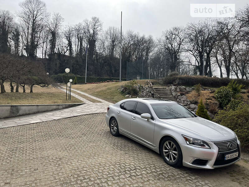 2013 Lexus LS-460, VIN JTHCL5EF7D5018825:plate — фото 1 (autoria)