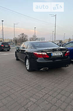 Седан Lexus LS 2012 в Києві
